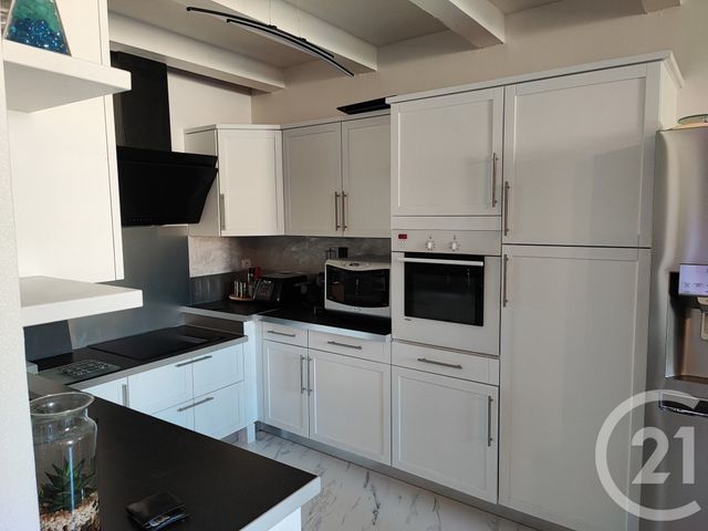 Appartement Triplex à vendre - 5 pièces - 101.08 m2 - LA REDORTE - 11 - LANGUEDOC-ROUSSILLON - Century 21 Agence Du Canal